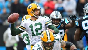 Rodgers, Packers aim to cash in vs. Mack, Bears