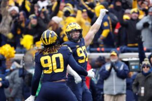 CFP spot on line for No. 2 Michigan in B1G title game
