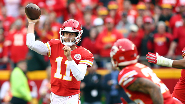 Oct 8, 2017; Houston, TX, USA; Kansas City Chiefs quarterback Alex Smith (11) attempts a pass during the third quarter against the Houston Texans at NRG Stadium. Photo Credit: Troy Taormina-USA TODAY Sports