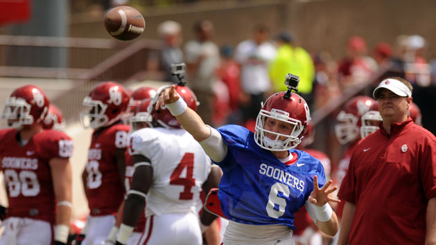 Baker Mayfield (6) passes the ball during the spring game at Gaylord Family Oklahoma Memorial Stadium. Mark D. Smith-USA TODAY Sports