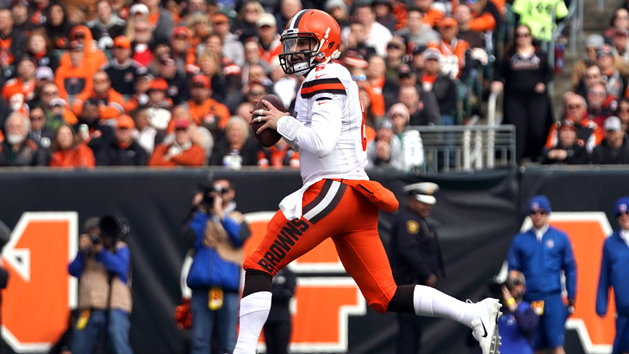 Nov 25, 2018; Cincinnati, OH, USA; Cleveland Browns quarterback Baker Mayfield (6) looks to pass against the Cincinnati Bengals in the first half at Paul Brown Stadium. Photo Credit: Aaron Doster-USA TODAY Sports