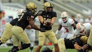 Army steps up, will face West Virginia in Liberty Bowl
