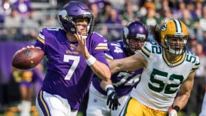 NFL Recaps: Packers lose Rodgers, game to Vikings