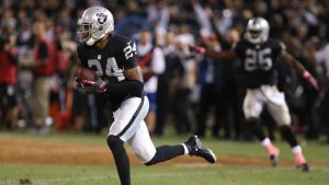 Woodson’s takeaways lead Raiders past Chargers