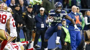 Seahawks maintain title hopes as Cardinals await