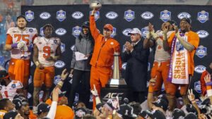Clemson steamrolls Pitt 42-10, wins ACC