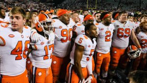 CFB Notebook: Clemson rises to No. 1 in AP poll