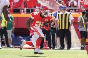 Chiefs RB Clyde Edwards-Helaire returns to practice