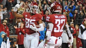 No. 8 Cougars can clinch Pac-12 with W over Huskies