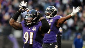 Falcons experiment with Upshaw on D-line