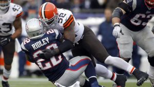 Colts sign LB Jackson to $22 million deal