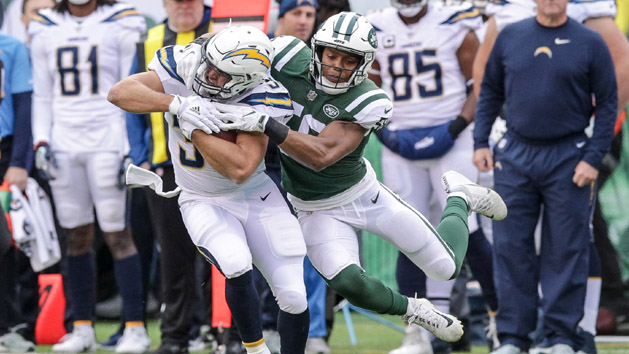 Dec 24, 2017; East Rutherford, NJ, USA; Los Angeles Chargers tight end Sean McGrath (84) is tackled by New York Jets inside linebacker Darron Lee (58) during the first half at MetLife Stadium. Photo Credit: Vincent Carchietta-USA TODAY Sports