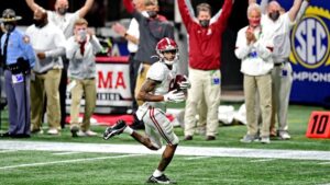 Smith could be first WR to win Heisman in 29 years