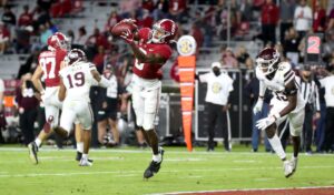 Alabama’s Smith sets SEC touchdown catches mark