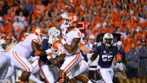 No. 2 Clemson holds off Auburn on road