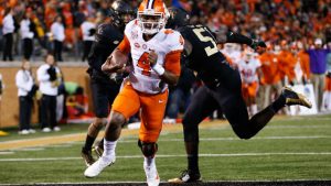 No. 4 Clemson rebounds with 35-13 win
