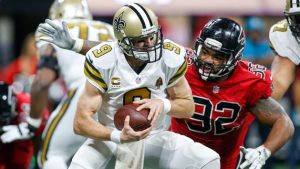 Panthers sign free agent DT Poe