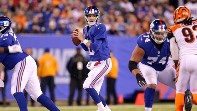 Nov 14, 2016; East Rutherford, NJ, USA; New York Giants quarterback Eli Manning (10) drops back to pass against the Cincinnati Bengals during the third quarter at MetLife Stadium. Photo Credit: Brad Penner-USA TODAY Sports