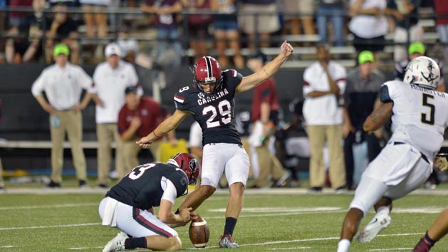 Sep 1, 2016; Nashville, TN, USA; South Carolina Gamecocks place kicker Elliott Fry (29) kicks the winning field goal against the Vanderbilt Commodores during the second half at Vanderbilt Stadium. South Carolina won 13-10. Photo Credit: Jim Brown-USA TODAY Sports