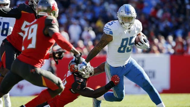 Dec 10, 2017; Tampa, FL, USA; Detroit Lions tight end Eric Ebron (85) runs with the ball as Tampa Bay Buccaneers outside linebacker Lavonte David (54) defends during the first half at Raymond James Stadium. Photo Credit: Kim Klement-USA TODAY Sports