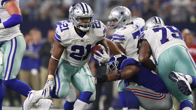 Sep 10, 2017; Arlington, TX, USA; Dallas Cowboys running back Ezekiel Elliott (21) runs with the ball against the New York Giants at AT&T Stadium. Photo Credit: Matthew Emmons-USA TODAY Sports