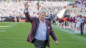 CFB Notes: Beamer, Brown headline HoF class