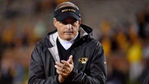 Missouri’s Pinkel tearfully talks about leaving