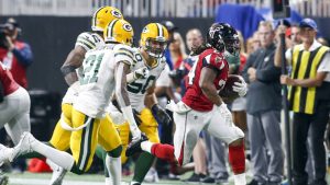 NFL Notebook: Falcons RB Freeman (knee) ruled out