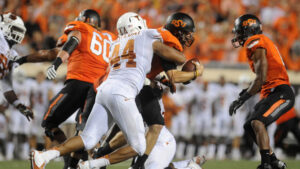 Texas DE Jeffcoat out for season; Ash banged up