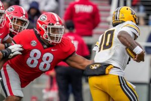 No. 1 Georgia continues making history on defense