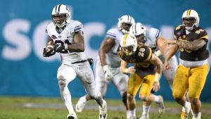 Williams powers BYU to Poinsettia Bowl win