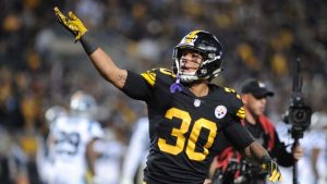 Cardinals agree to one-year deal with RB Conner