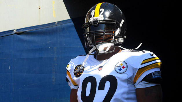 Sep 24, 2017; Chicago, IL, USA; Pittsburgh Steelers outside linebacker James Harrison (92) takes the field before the game against the Chicago Bears at Soldier Field. Photo Credit: Mike DiNovo-USA TODAY Sports