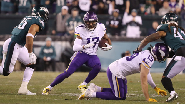 Jan 21, 2018; Philadelphia, PA, USA; Minnesota Vikings wide receiver Jarius Wright (17) carries the ball in the second quarter during the NFC Championship game against the Philadelphia Eagles at Lincoln Financial Field. Photo Credit: Bill Streicher-USA TODAY Sports