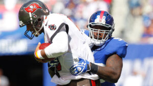 Pierre-Paul warns RGIII to run the other way