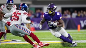 Vikings remain perfect, shut down visiting Giants
