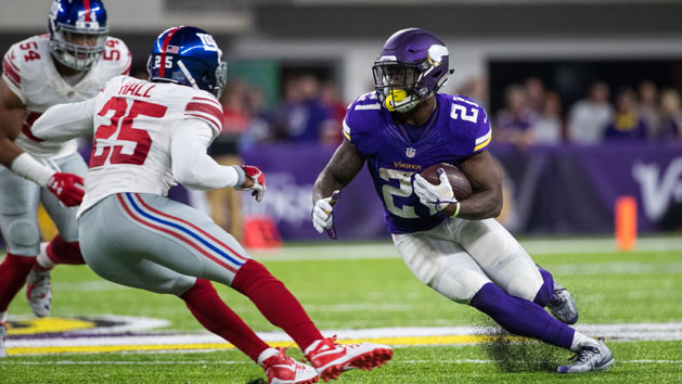 Oct 3, 2016; Minneapolis, MN, USA; Minnesota Vikings running back Jerick McKinnon (21) carries the ball during the second quarter against the New York Giants at U.S. Bank Stadium. Photo Credit: Brace Hemmelgarn-USA TODAY Sports