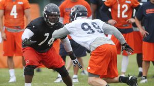 Bears’ line aims to keep Cutler upright