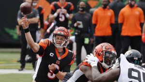 Past top picks clash as Lawrence faces Burrow