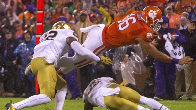 Oct 3, 2015; Clemson, SC, USA; Clemson Tigers tight end Jordan Leggett (16) scores a touchdown during the first quarter against the Notre Dame Fighting Irish at Clemson Memorial Stadium. Mandatory Credit: Joshua S. Kelly-USA TODAY Sports