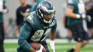 Eagles WR Matthews (knee) out couple of weeks