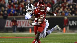 Kentucky LB Allen wins Lott IMPACT Trophy