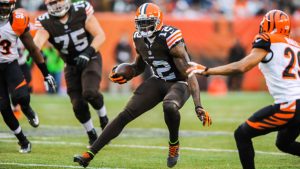 NFL Notes: Patriots acquire WR Gordon from Browns