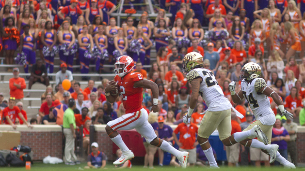 Clemson needs quarterback Kelly Bryant (2) healthy if it wants to repeat as national champs. Photo Credit: Joshua S. Kelly-USA TODAY Sports