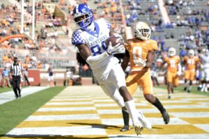 Revamped SEC schedule sends Kentucky to Missouri