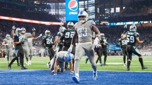 Lions RB Johnson nursing sprained knee