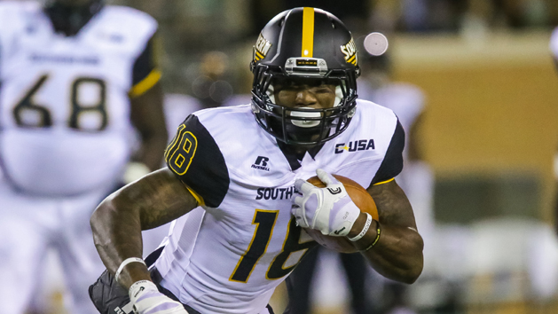 Nov 19, 2016; Denton, TX, USA; Southern Miss Golden Eagles wide receiver Korey Robertson (18) runs with the ball in the third quarter against North Texas Mean Green at Apogee Stadium. Photo Credit: Sean Pokorny-USA TODAY Sports
