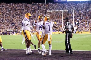 Embattled LSU eyes another upset of No. 20 Gators