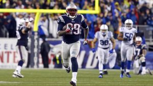 Blount leads Pats past Colts, to AFC title game