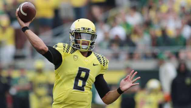 NCAA Football: Tennessee at Oregon